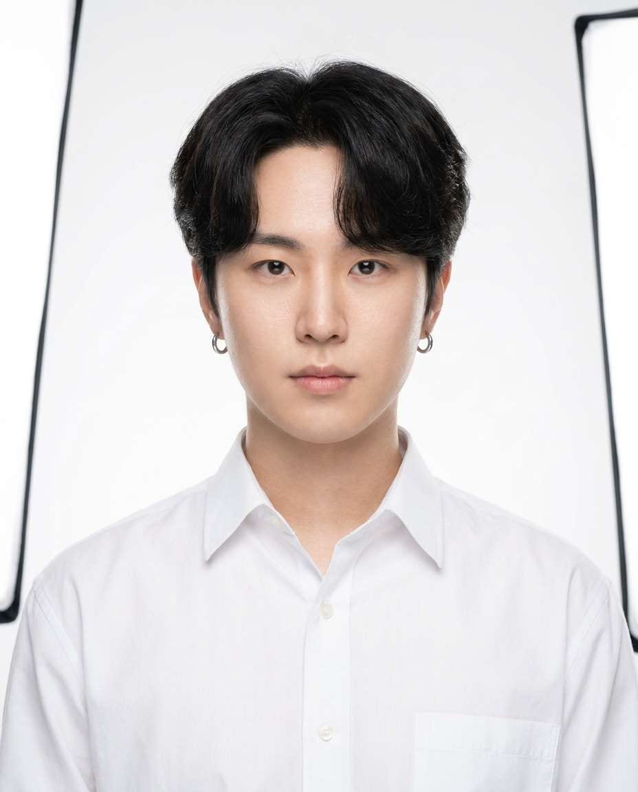 Minimal Studio Clean AI portrait — Gemini AI Korean Style Prompt