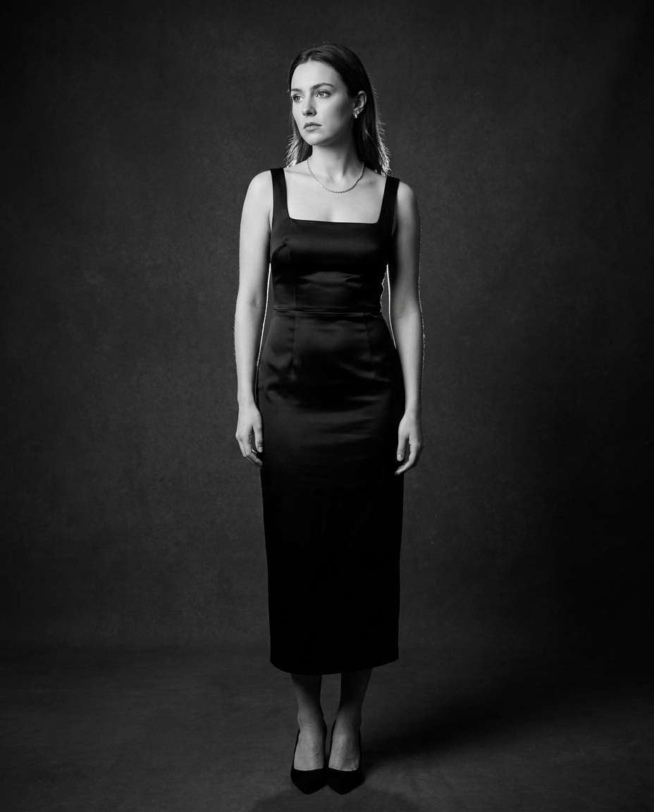 Monochrome Black Look AI portrait — Gemini AI Silk Dress Prompt