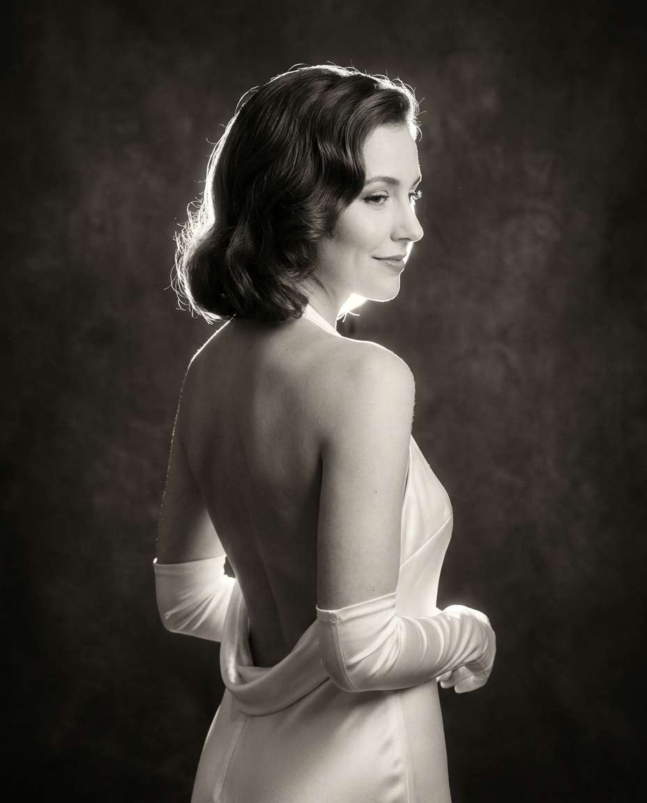 Old Hollywood Backlight AI portrait — Gemini AI Backless Dress Prompt